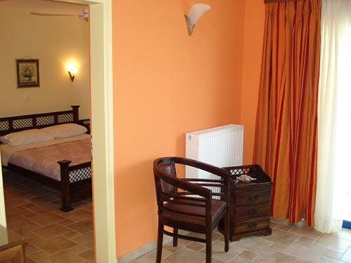 Agnadi Hotel Rovies Exterior foto
