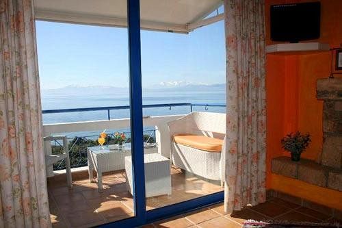 Agnadi Hotel Rovies Exterior foto